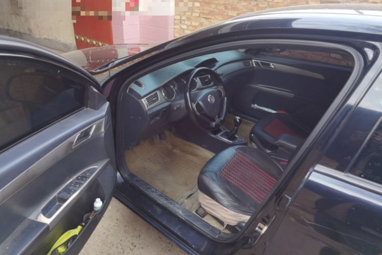 Used Dongfeng Aeolus S30 2013 1.6L Manual Entry-Level Model Driver Seat