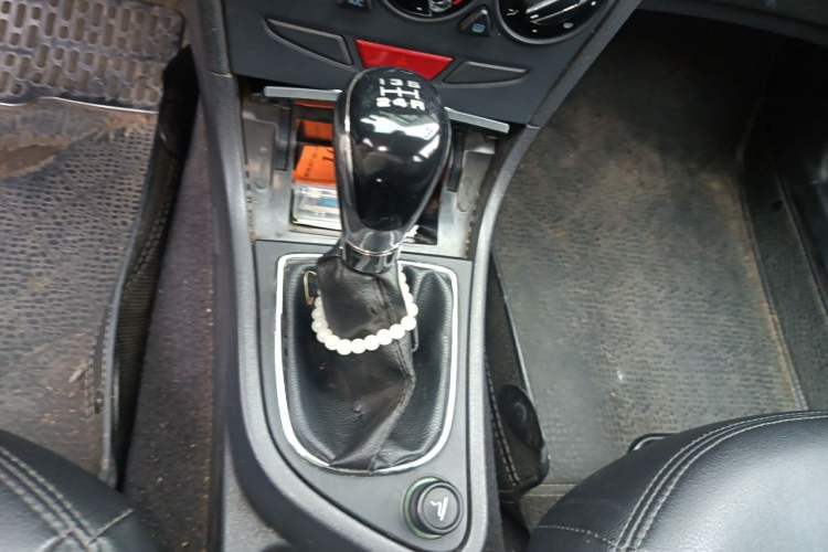 Used Dongfeng Aeolus S30 2013 1.6L Manual Zunya Model Gear Lever