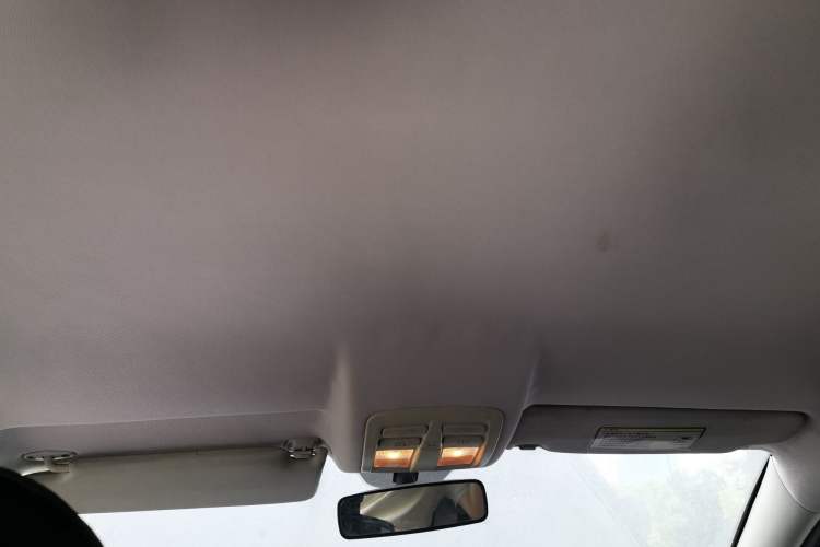 Used Dongfeng Aeolus S30 2013 1.6L Manual Entry-Level Model Headliner