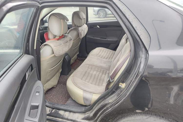 Used Dongfeng Aeolus S30 2013 1.6L Manual Zunya Model Left Rear Seat