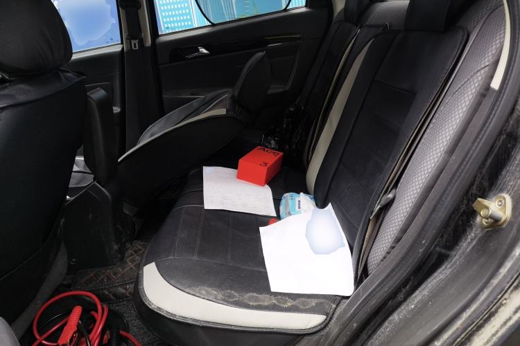 Used Dongfeng Aeolus S30 2013 1.6L Manual Entry-Level Model Left Rear Seat