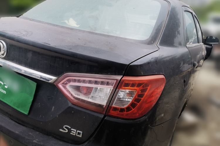 Used Dongfeng Aeolus S30 2013 1.6L Manual Entry-Level Model Rear Right 45 Deg