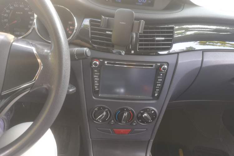 Used Dongfeng Aeolus S30 2013 1.5L Manual Zunya Model Audio And AC Panel