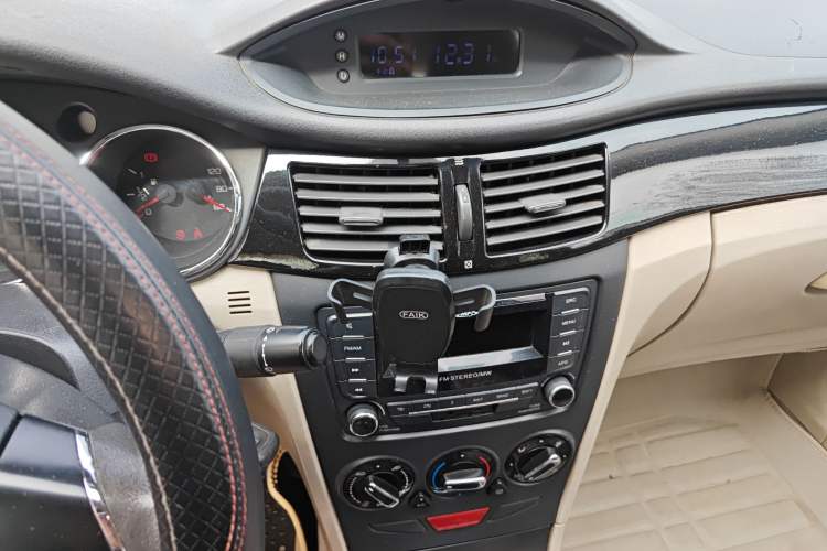 Used Dongfeng Aeolus S30 2013 1.5L Manual Zunya Model Audio And AC Panel
