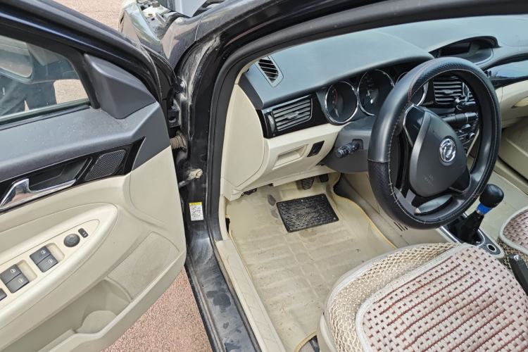 Used Dongfeng Aeolus S30 2013 1.5L Manual Zunya Model Driver Seat