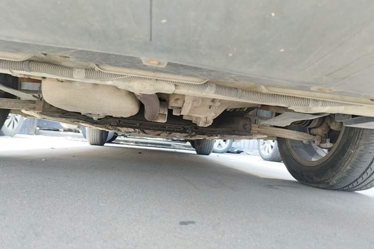 Used Dongfeng Aeolus S30 2013 1.6L Manual Entry-Level Model Chassis Front