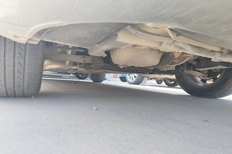 Used Dongfeng Aeolus S30 2013 1.6L Manual Entry-Level Model Chassis Front Right