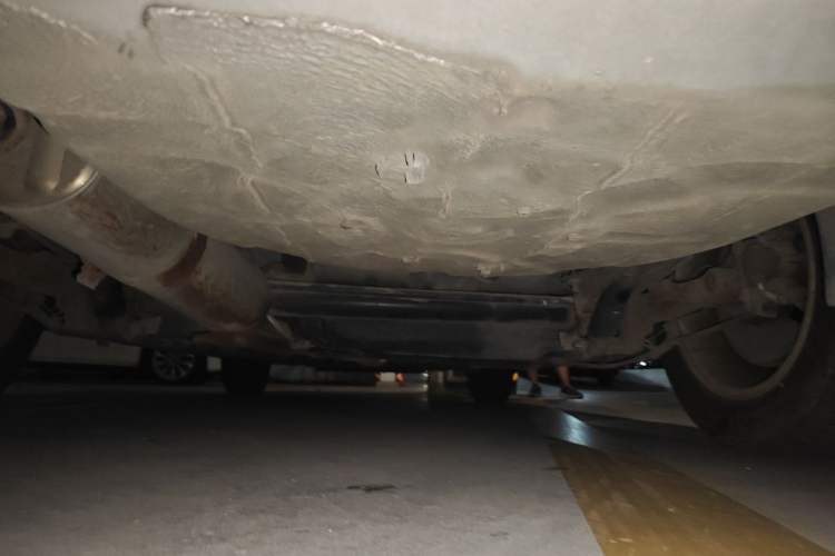 Used Dongfeng Aeolus S30 2013 1.6L Manual Dual-Fuel CNG Model Chassis Rear
