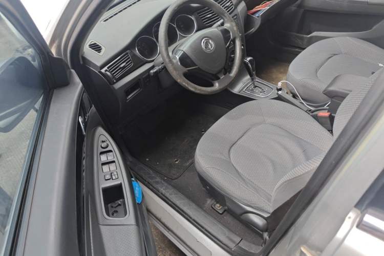 Used Dongfeng Aeolus S30 2013 1.5L Automatic Zunya Model Driver Seat