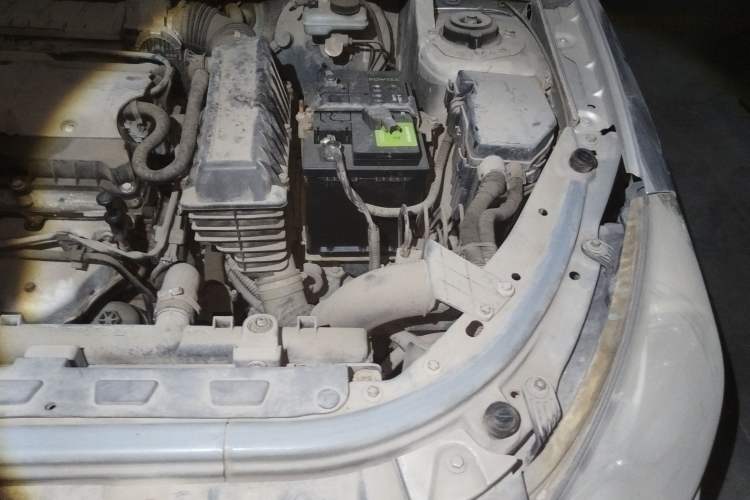 Used Dongfeng Aeolus S30 2013 1.6L Manual Zunya Model Engine Bay Left