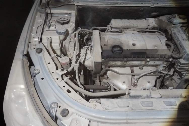 Used Dongfeng Aeolus S30 2013 1.6L Manual Zunya Model Engine Bay Right