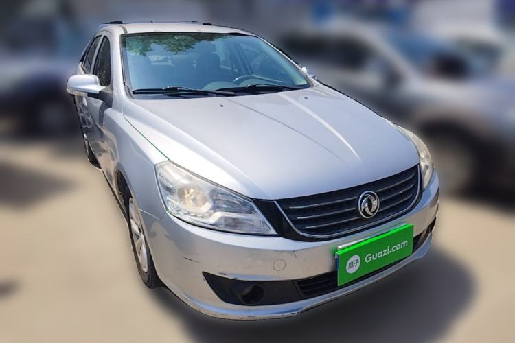 Used Dongfeng Aeolus S30 2013 1.6L Manual Entry-Level Model Front Right 45 Deg