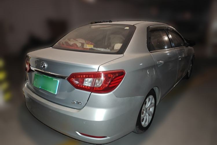Used Dongfeng Aeolus S30 2013 1.6L Manual Dual-Fuel CNG Model Rear Right 45 Deg