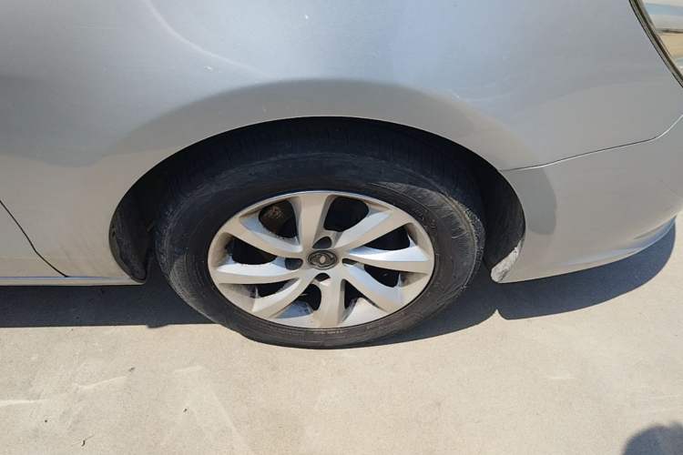 Used Dongfeng Aeolus S30 2013 1.6L Manual Entry-Level Model Right Front Wheel Hub