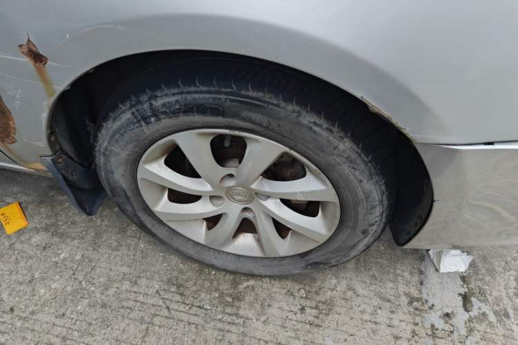 Used Dongfeng Aeolus S30 2013 1.5L Automatic Zunya Model Right Front Wheel Hub