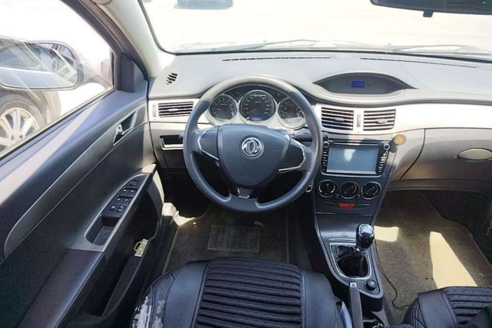 Used Dongfeng Aeolus S30 2013 1.6L Manual Entry-Level Model Steering Wheel