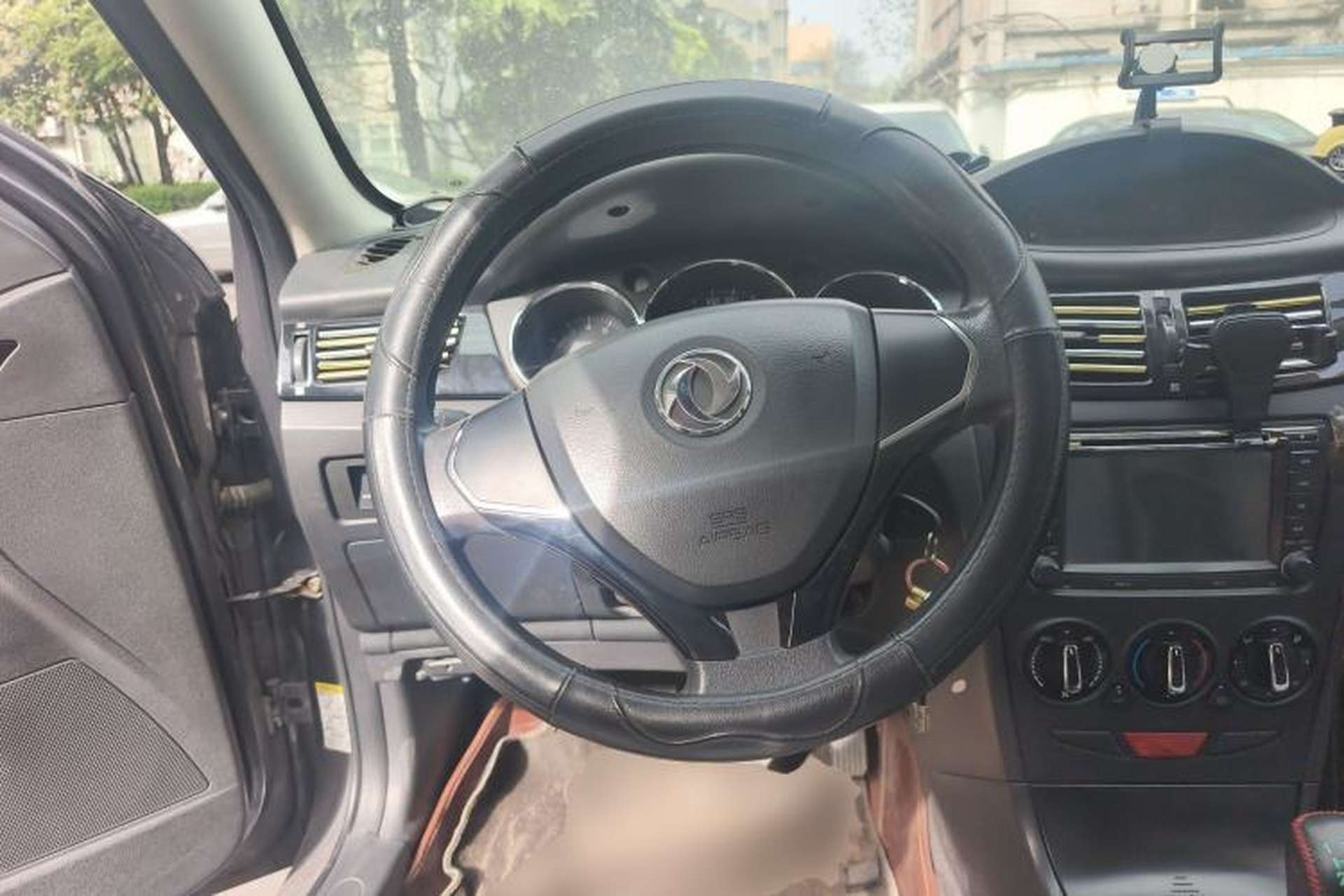 Used Dongfeng Aeolus S30 2013 1.6L Manual Dual-Fuel CNG Model Steering Wheel