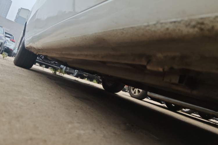 Used Dongfeng Aeolus S30 2013 1.6L Manual Zunya Model Chassis Front Right