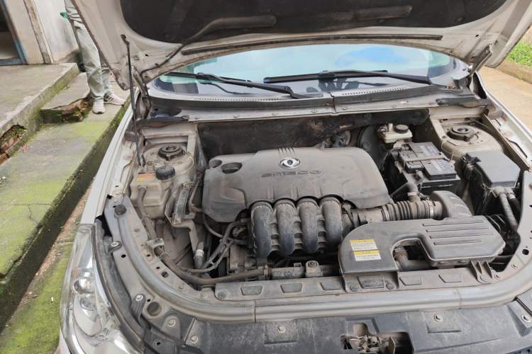 Used Dongfeng Aeolus S30 2013 1.5L Manual Entry-Level Model Engine Bay Right