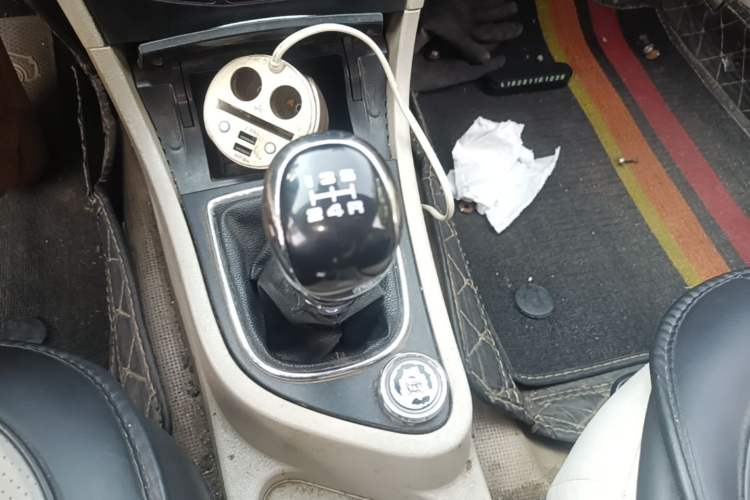 Used Dongfeng Aeolus S30 2013 1.6L Manual Zunya Model Gear Lever