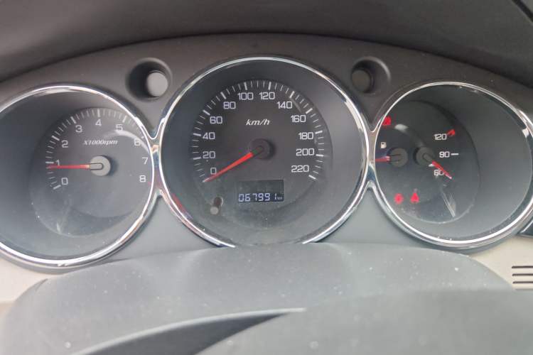 Used Dongfeng Aeolus S30 2013 1.6L Manual Zunya Model Instrument Cluster