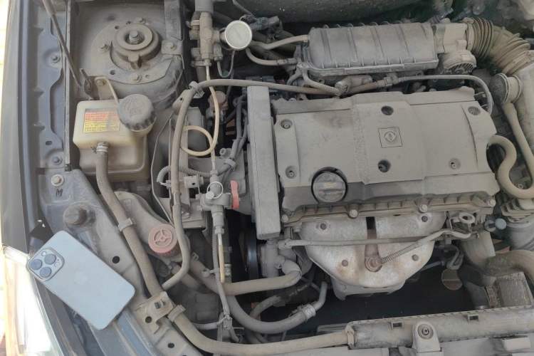 Used Dongfeng Aeolus S30 2014 1.6L Manual Zunya CNG Model Engine Bay Right