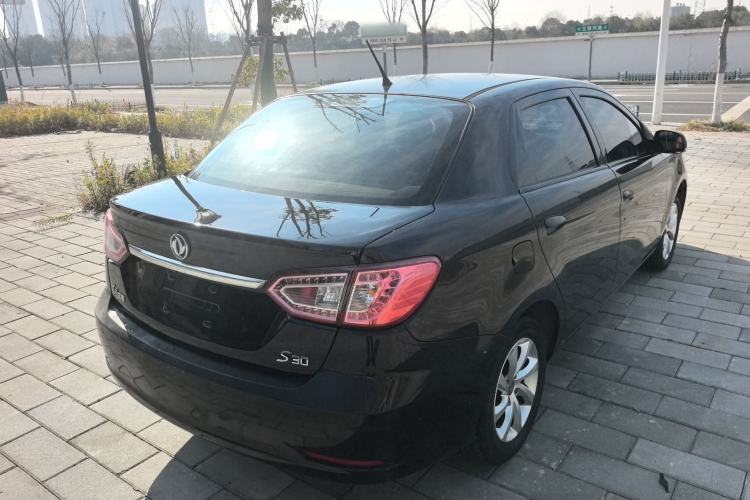 Used Dongfeng Aeolus S30 2014 1.5L Manual Gratitude Edition Exterior 3