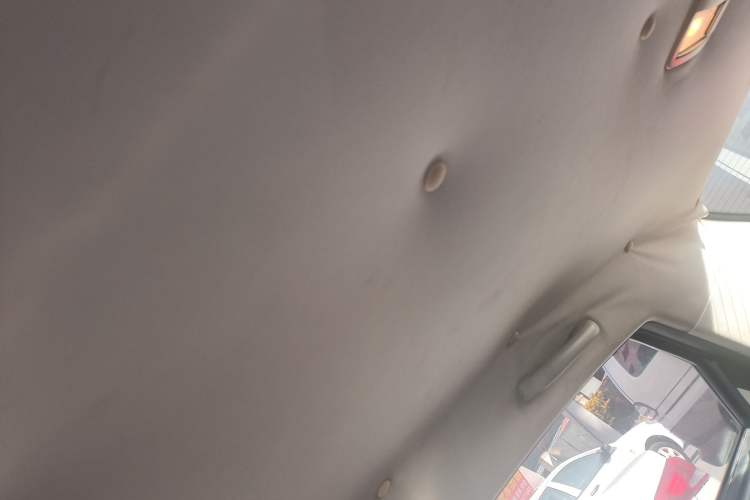 Used Dongfeng Aeolus S30 2014 1.5L Manual Gratitude Edition Headliner