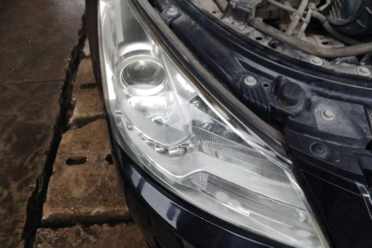 Used Dongfeng Aeolus S30 2014 1.5L Manual Gratitude Edition Right Front Headlight