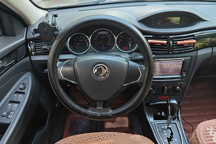 Used Dongfeng Aeolus S30 2014 1.5L Automatic ZunYa Model Steering Wheel