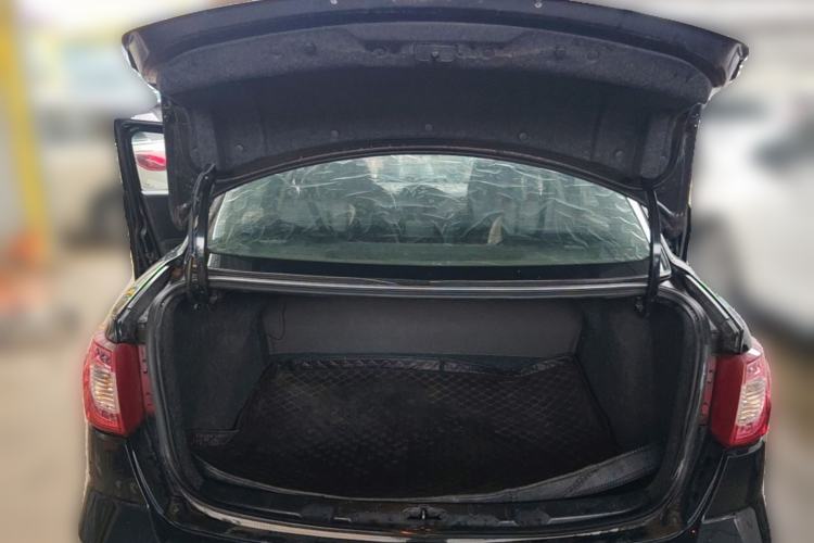 Used Dongfeng Aeolus S30 2014 1.5L Manual Gratitude Edition Trunk