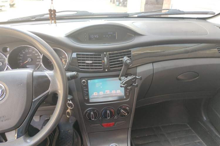 Used Dongfeng Aeolus S30 2014 1.6L Manual Zunya CNG Model Audio And AC Panel