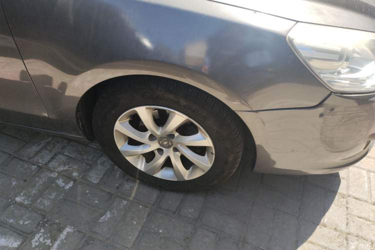 Used Dongfeng Aeolus S30 2014 1.6L Manual Zunya CNG Model Right Front Wheel Hub