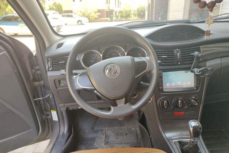 Used Dongfeng Aeolus S30 2014 1.6L Manual Zunya CNG Model Steering Wheel