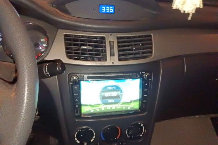 Used Dongfeng Aeolus S30 2014 1.6L Manual Gratitude Edition Audio And AC Panel