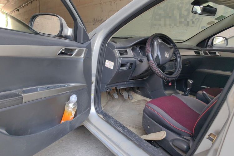 Used Dongfeng Aeolus S30 2014 1.5L Manual Gratitude Edition Driver Seat
