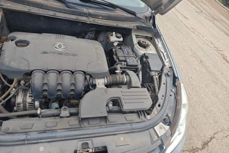 Used Dongfeng Aeolus S30 2014 1.5L Manual Gratitude Edition Engine Bay Left