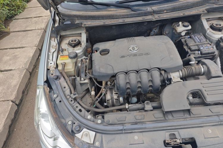 Used Dongfeng Aeolus S30 2014 1.5L Manual Gratitude Edition Engine Bay Right