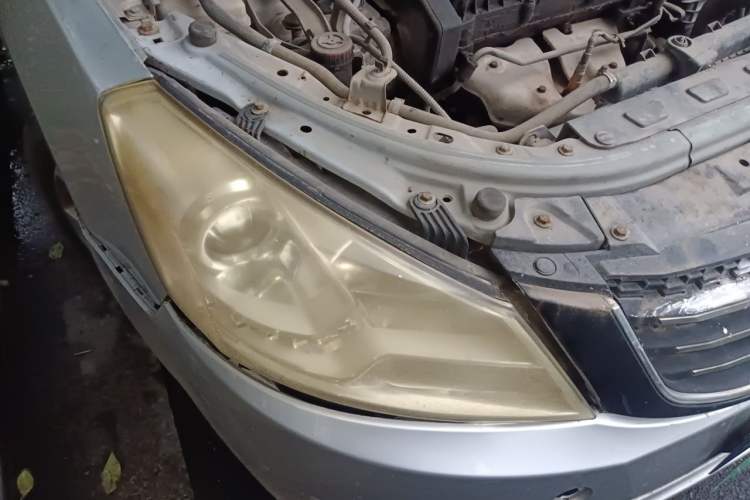 Used Dongfeng Aeolus S30 2014 1.6L Manual Gratitude Edition Engine Bay Right