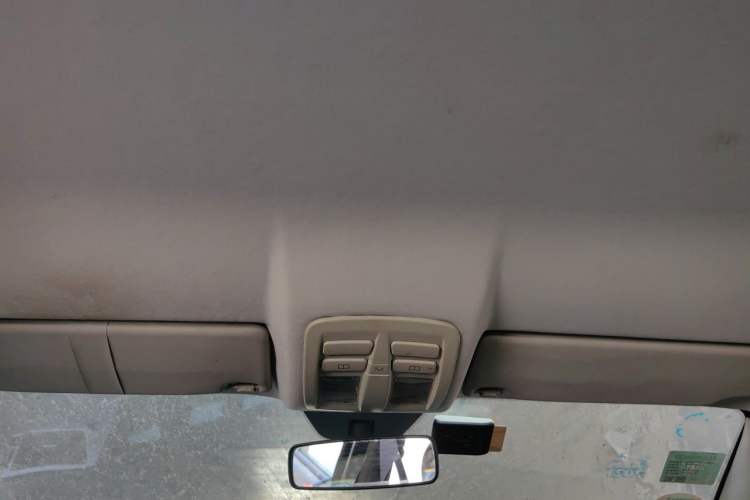 Used Dongfeng Aeolus S30 2014 1.5L Manual Gratitude Edition Headliner