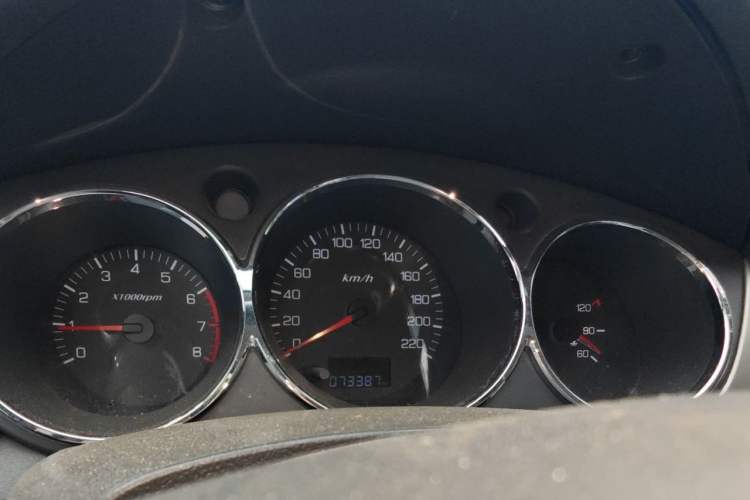 Used Dongfeng Aeolus S30 2014 1.5L Manual Gratitude Edition Instrument Cluster