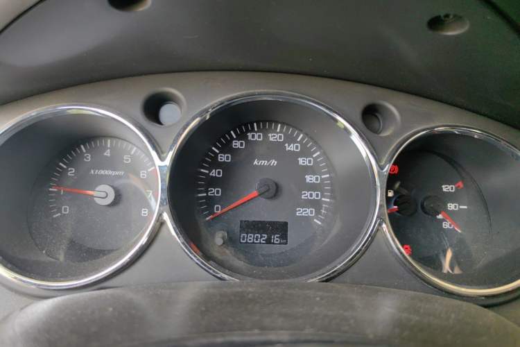 Used Dongfeng Aeolus S30 2014 1.5L Manual Gratitude Edition Instrument Cluster
