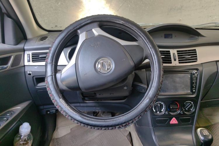 Used Dongfeng Aeolus S30 2014 1.5L Manual Gratitude Edition Steering Wheel