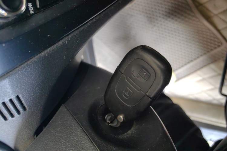 Used Dongfeng Aeolus S30 2014 1.5L Manual Gratitude Edition Vehicle Key