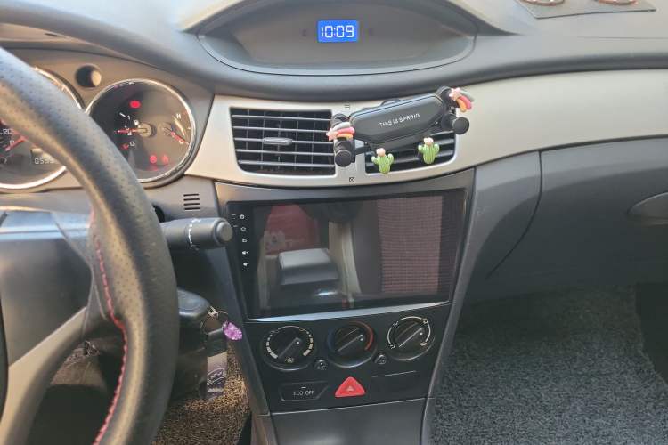 Used Dongfeng Aeolus S30 2014 1.5L Manual Gratitude Edition Audio And AC Panel