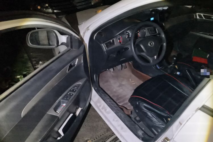 Used Dongfeng Aeolus S30 2014 1.5L Manual Smart Drive Gratitude Edition Driver Seat