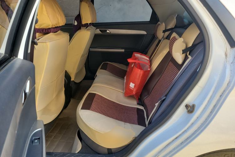 Used Dongfeng Aeolus S30 2014 1.5L Manual Gratitude Edition Left Rear Seat