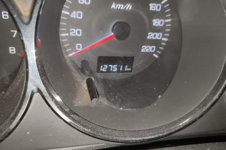 Used Dongfeng Aeolus S30 2014 1.5L Manual Smart Drive Gratitude Edition Odometer Close Up
