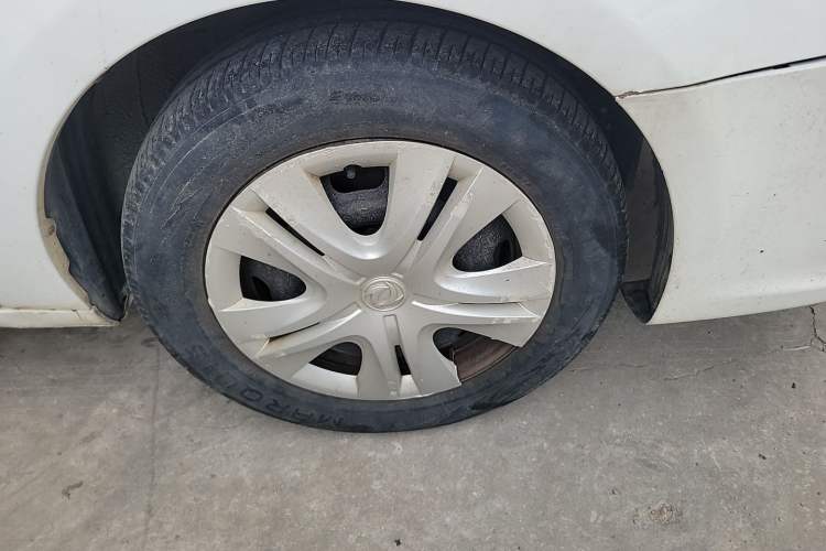 Used Dongfeng Aeolus S30 2014 1.6L Manual Gratitude Edition CNG Right Front Wheel Hub