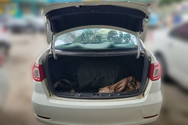 Used Dongfeng Aeolus S30 2014 1.6L Manual Gratitude Edition CNG Trunk